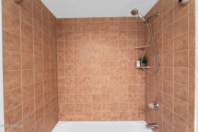 3601 W TIERRA BUENA Lane 241, Phoenix, AZ 85053