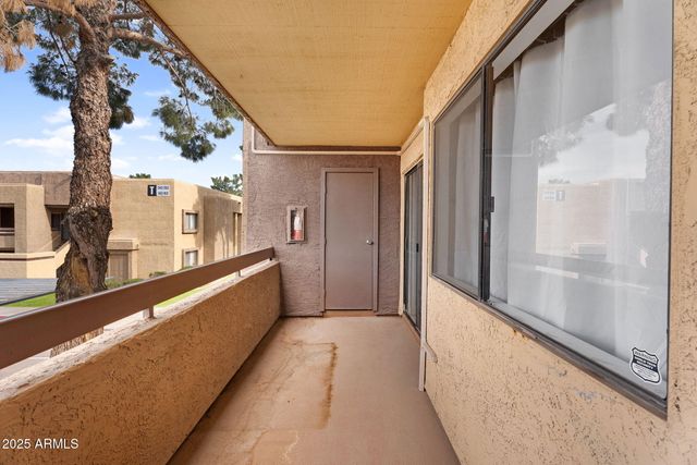 3601 W TIERRA BUENA Lane 241, Phoenix, AZ 85053