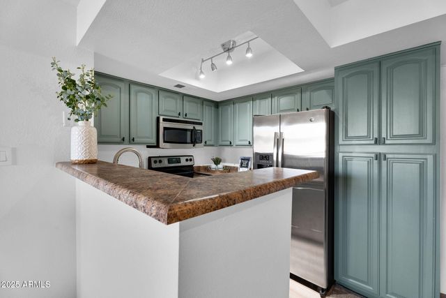 3601 W TIERRA BUENA Lane 241, Phoenix, AZ 85053