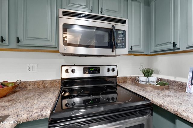 3601 W TIERRA BUENA Lane 241, Phoenix, AZ 85053