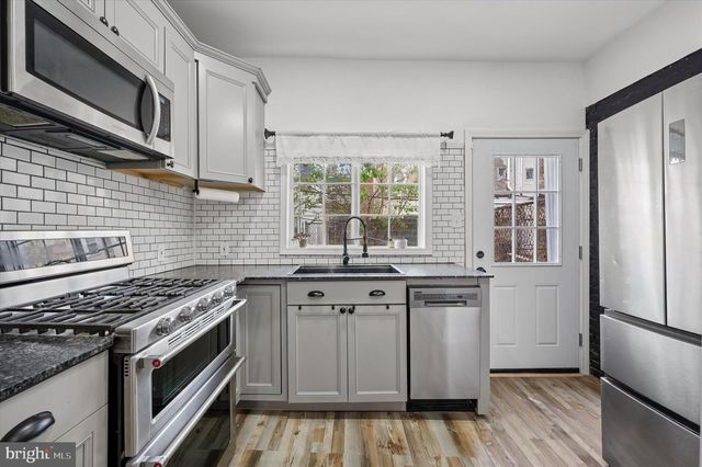 1812 E ALBERT ST, Philadelphia, PA 19125