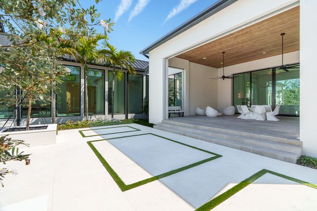 10468 El Caballo Court, Delray Beach, FL 33446