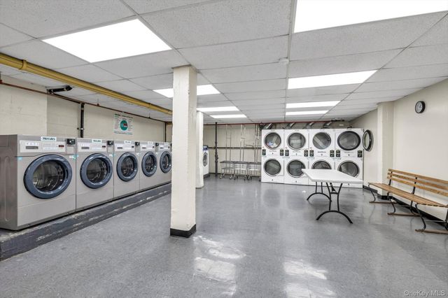 4225 80th Street 3D, Elmhurst, NY 11373