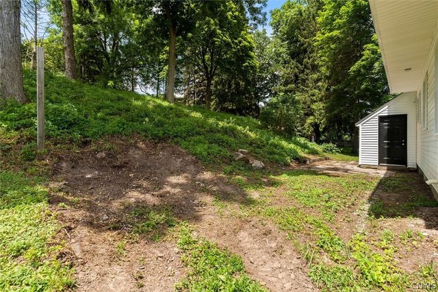 5083 South Onondaga Road, Onondaga, NY 13120