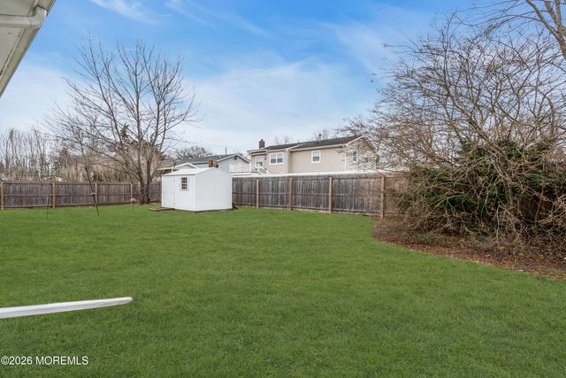 107 Rivercrest Drive, Toms River, NJ 08753