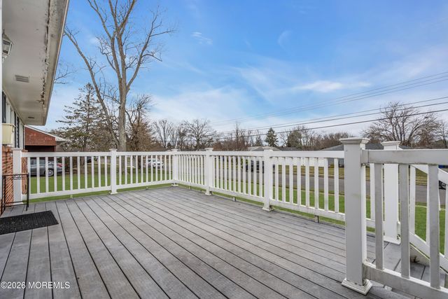 107 Rivercrest Drive, Toms River, NJ 08753