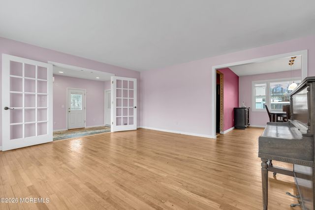 107 Rivercrest Drive, Toms River, NJ 08753