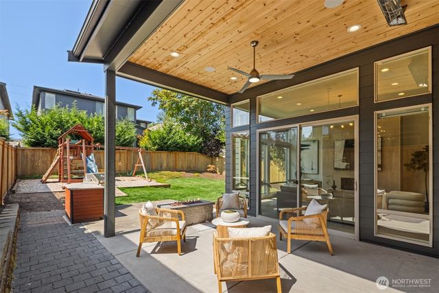 9221 126th Avenue NE, Kirkland, WA 98033