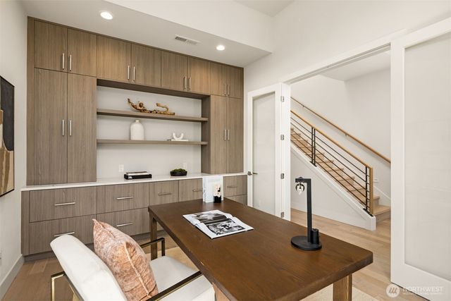 9221 126th Avenue NE, Kirkland, WA 98033