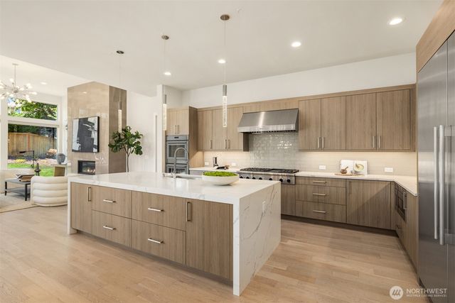 9221 126th Avenue NE, Kirkland, WA 98033