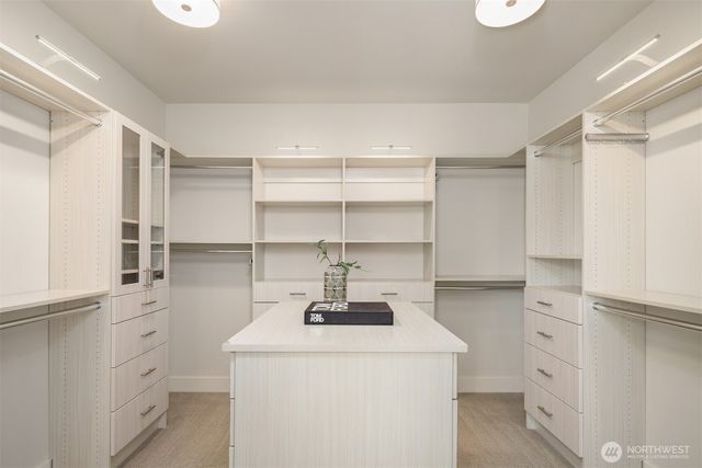 9221 126th Avenue NE, Kirkland, WA 98033