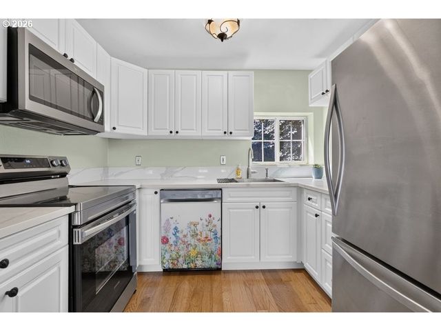 3011 Ne RASMUSSEN Rd, Corbett, OR 97019