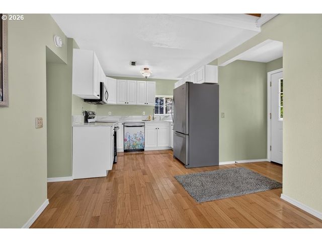 3011 Ne RASMUSSEN Rd, Corbett, OR 97019