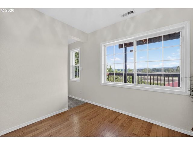 3011 Ne RASMUSSEN Rd, Corbett, OR 97019