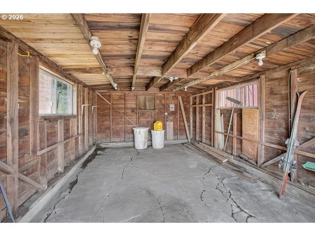 3011 Ne RASMUSSEN Rd, Corbett, OR 97019