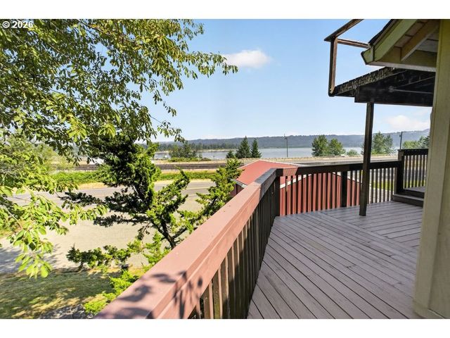 3011 Ne RASMUSSEN Rd, Corbett, OR 97019