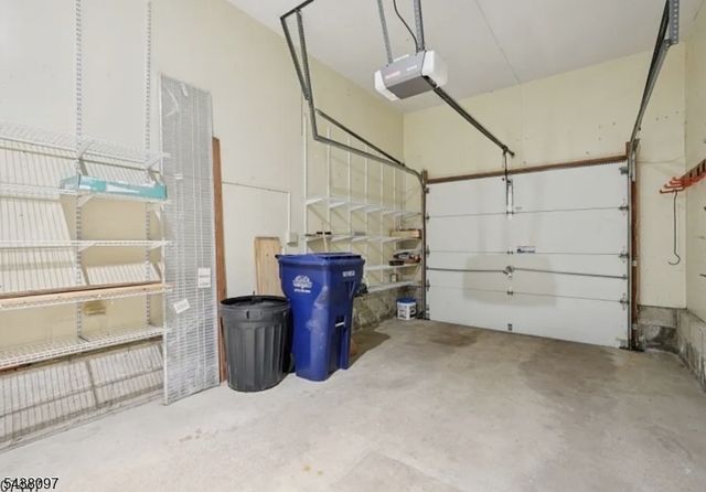 2 Caleb Ct, Hardyston Twp., NJ 07419