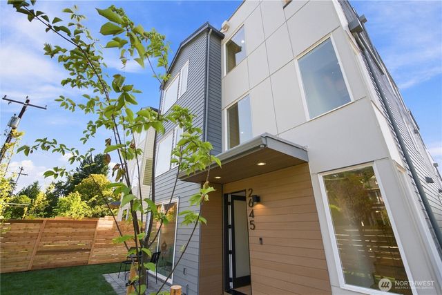 2645 Walnut Avenue SW, Seattle, WA 98116