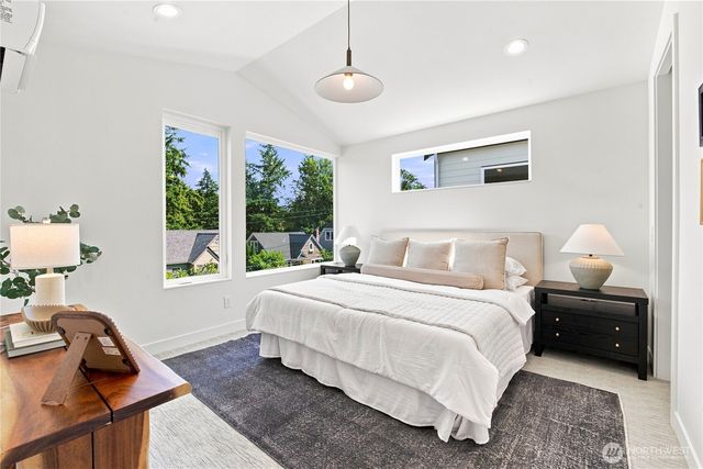 2645 Walnut Avenue SW, Seattle, WA 98116