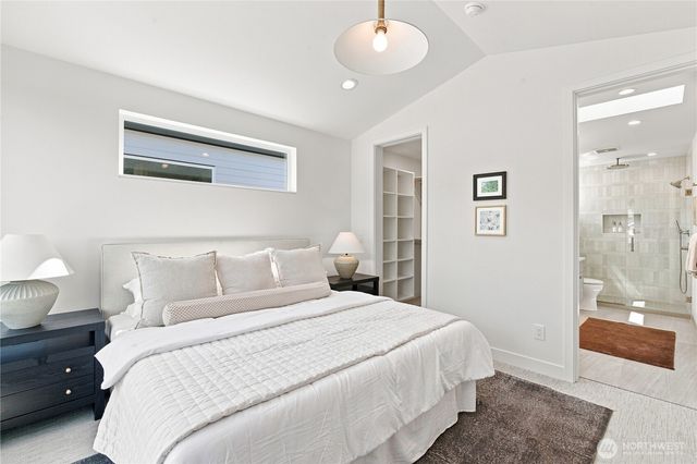 2645 Walnut Avenue SW, Seattle, WA 98116