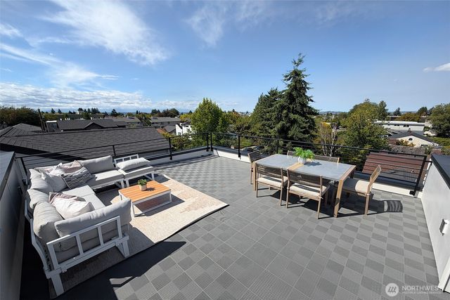2645 Walnut Avenue SW, Seattle, WA 98116