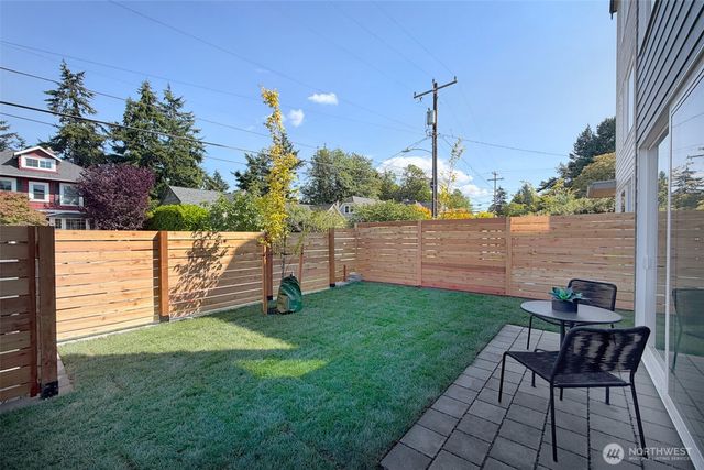 2645 Walnut Avenue SW, Seattle, WA 98116