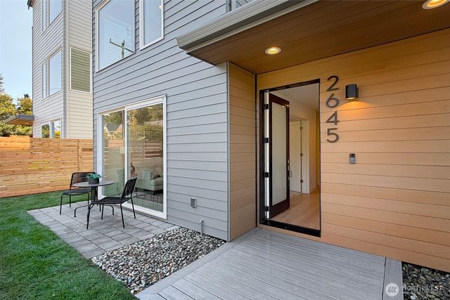 2645 Walnut Avenue SW, Seattle, WA 98116