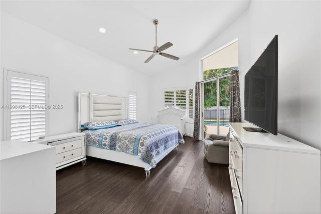 9836 NW 48th Ct, Coral Springs, FL 33076