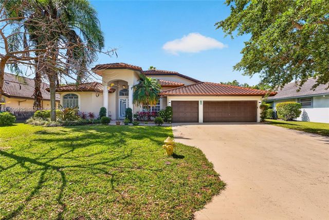 9836 NW 48th Ct, Coral Springs, FL 33076