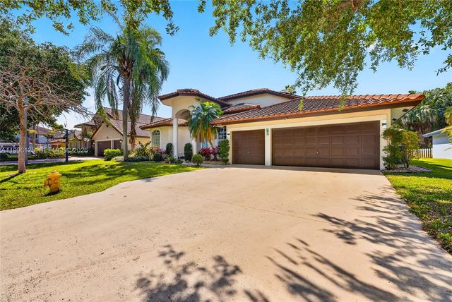 9836 NW 48th Ct, Coral Springs, FL 33076