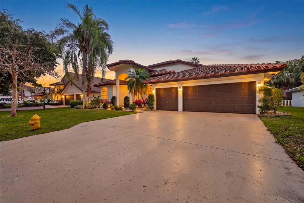 9836 NW 48th Ct, Coral Springs, FL 33076