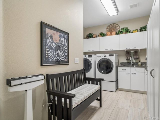 5671 S Lima St, Englewood, CO 80111