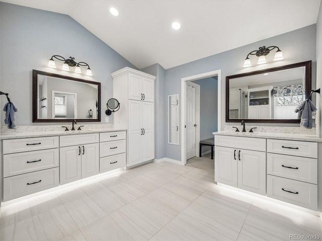 5671 S Lima St, Englewood, CO 80111