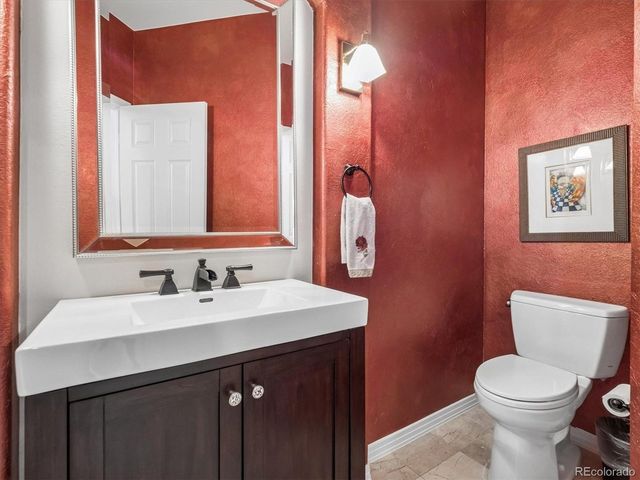 5671 S Lima St, Englewood, CO 80111