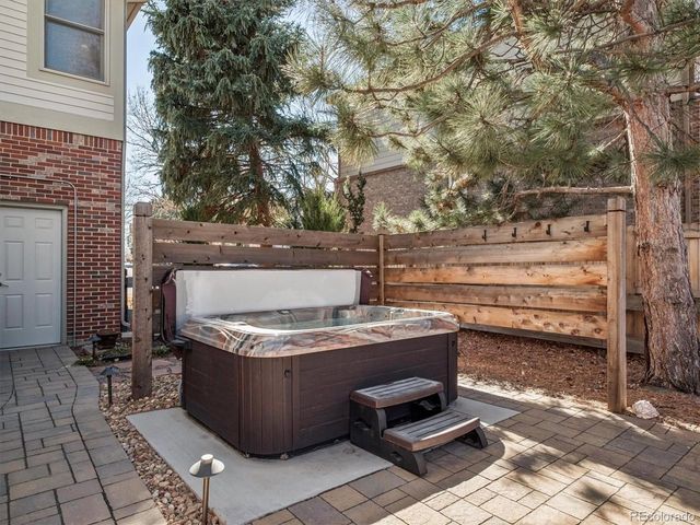 5671 S Lima St, Englewood, CO 80111