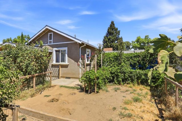 3391 26th Ave, Sacramento, CA 95820