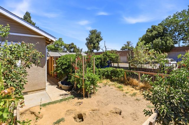 3391 26th Ave, Sacramento, CA 95820