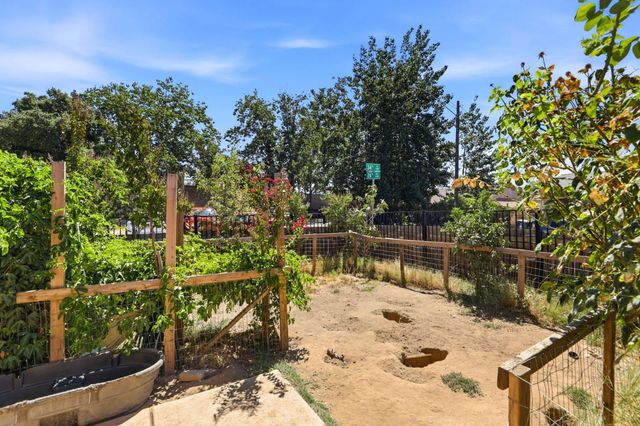 3391 26th Ave, Sacramento, CA 95820