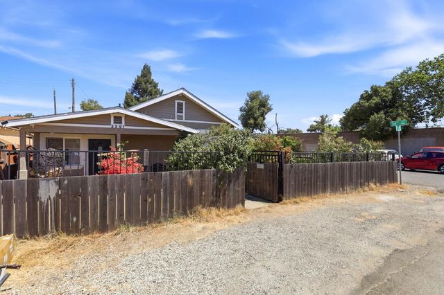 3391 26th Ave, Sacramento, CA 95820