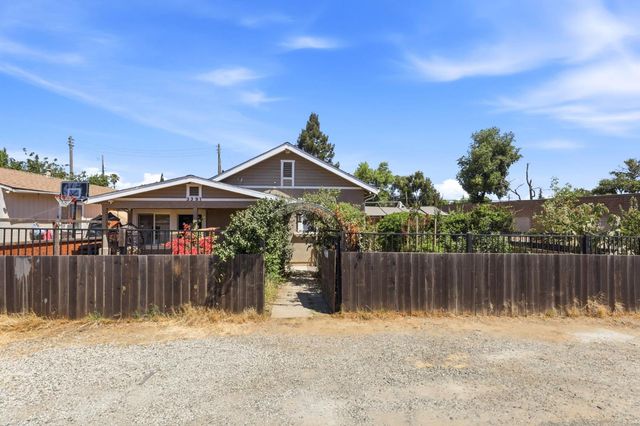 3391 26th Ave, Sacramento, CA 95820