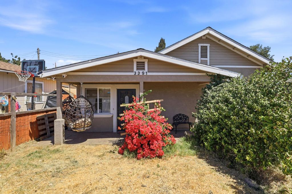 3391 26th Ave, Sacramento, CA 95820