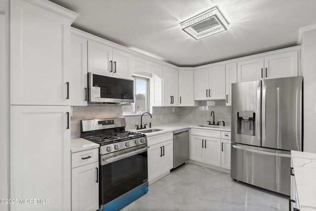 42 Georgian Boulevard, Jackson, NJ 08527