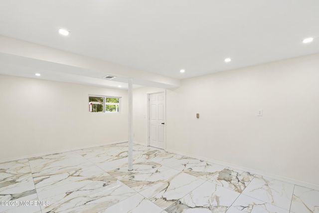 42 Georgian Boulevard, Jackson, NJ 08527