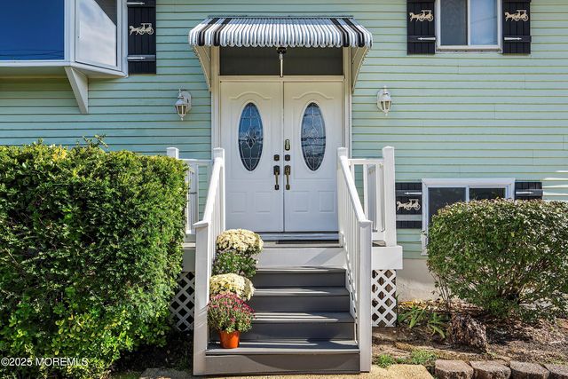 42 Georgian Boulevard, Jackson, NJ 08527