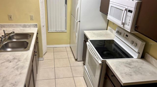 2046 ROYAL BAY BOULEVARD 10, Kissimmee, FL 34746