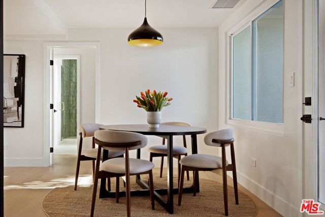 4041 Davana Road, Sherman Oaks, CA 91423