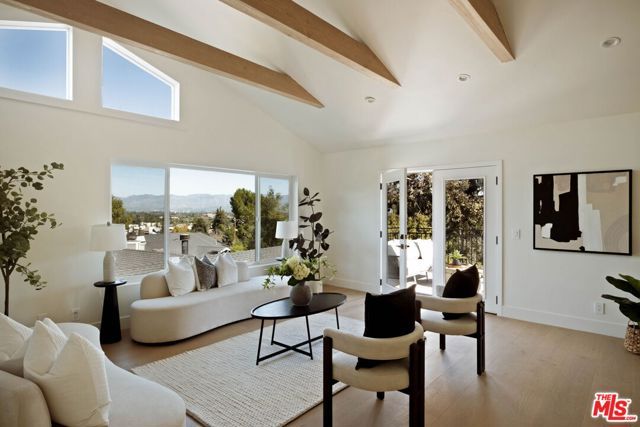 4041 Davana Road, Sherman Oaks, CA 91423