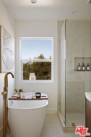 4041 Davana Road, Sherman Oaks, CA 91423