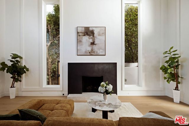 4041 Davana Road, Sherman Oaks, CA 91423