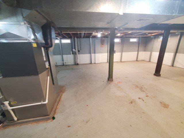 2908 N 4th Street, Clinton, IA 52372